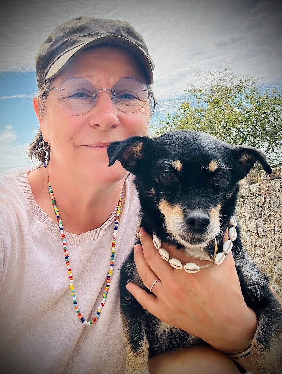 julie-berg-profile-image-conscious-health-sandgate Julie Berg Profile Image -Owner at Conscious Health Clinic in Sandgate